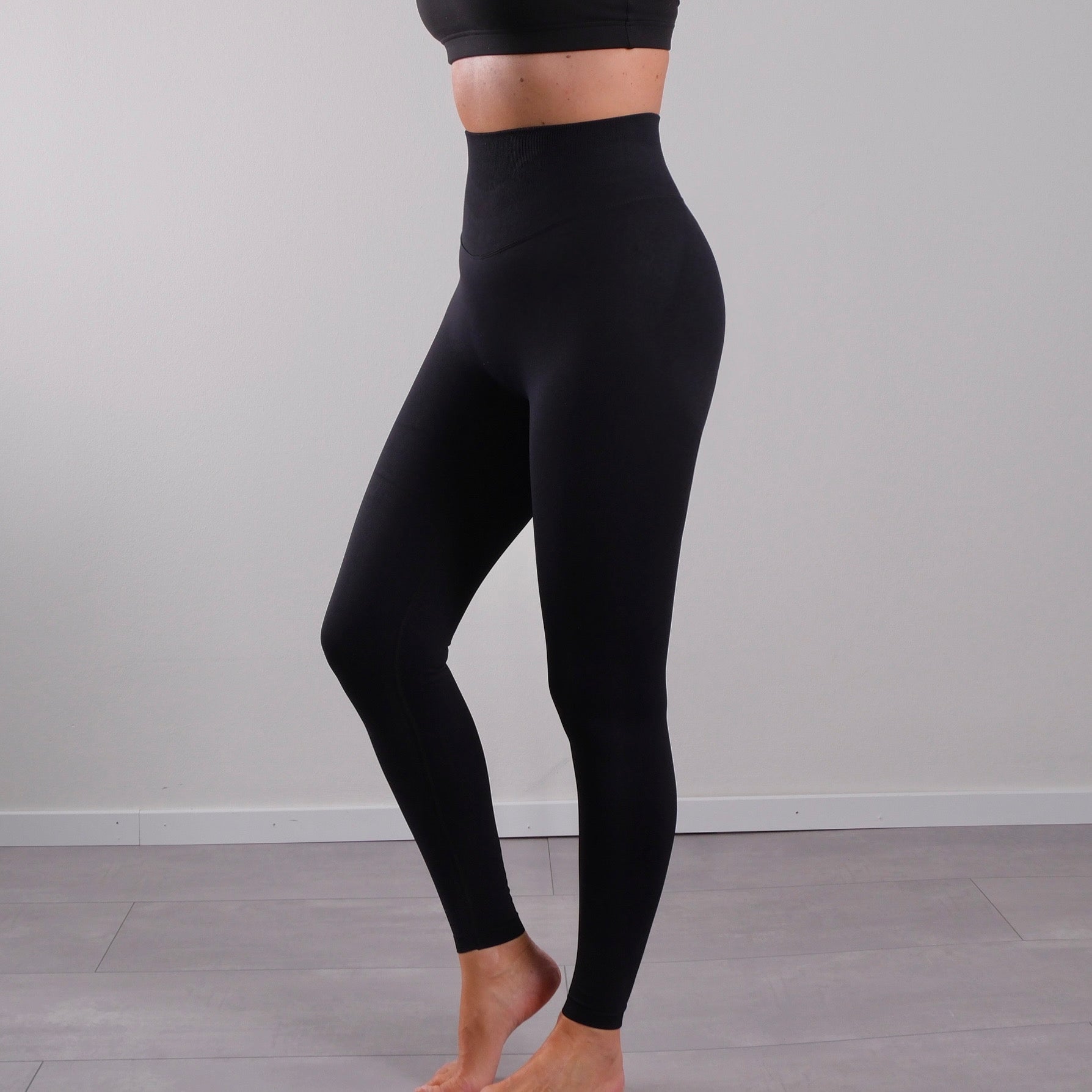 HIGH-WAIST LEGGINGS CRUNCH