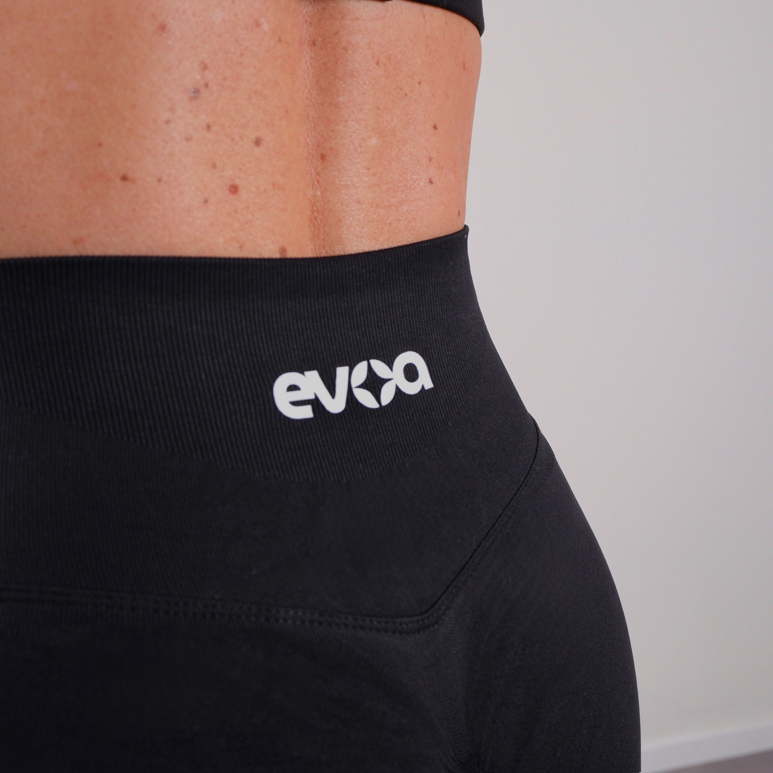 HIGH-WAIST LEGGINGS CRUNCH